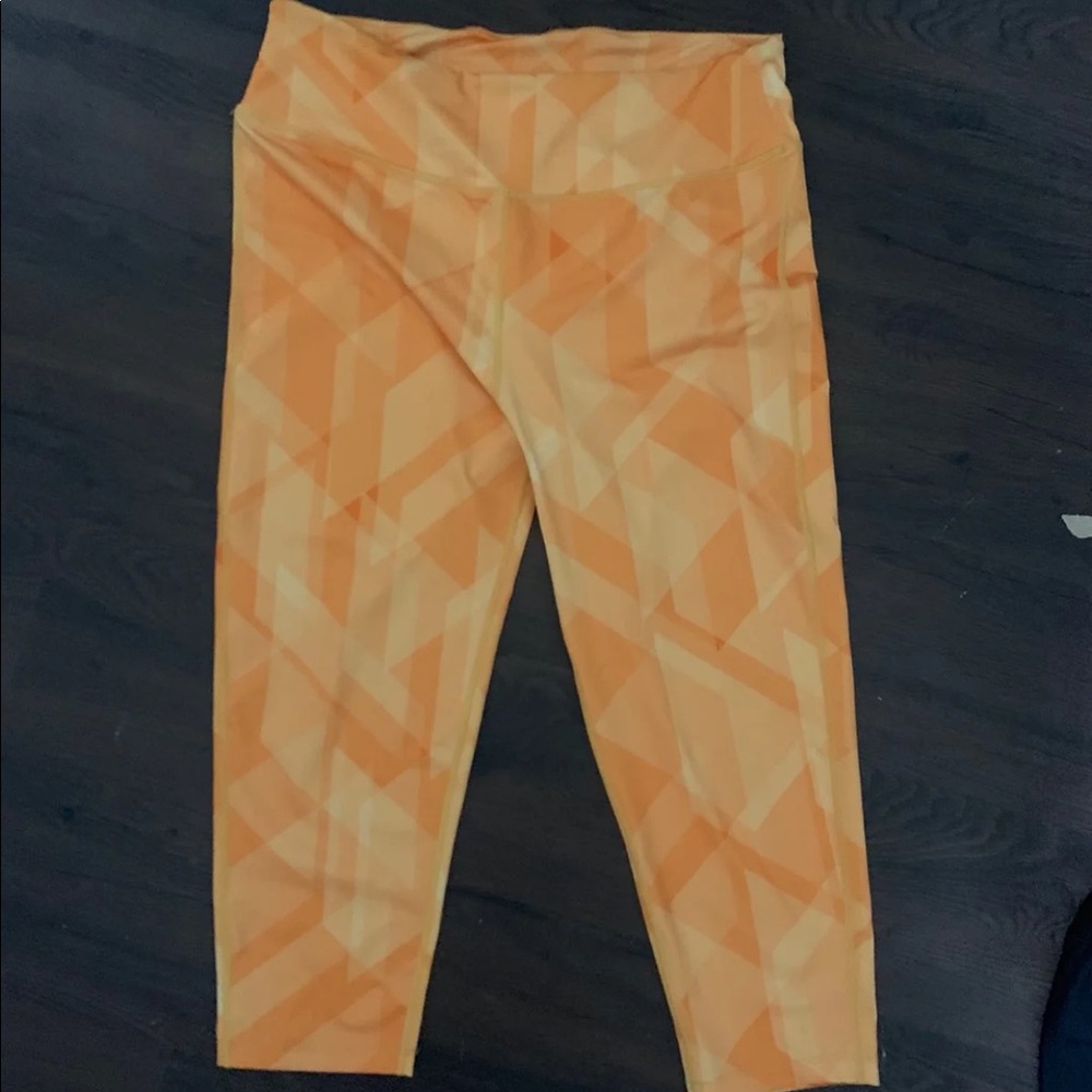 Orangetheory orange capris